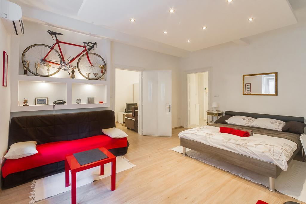 Apartment Red Bike Zagreb Quarto foto